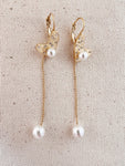 Gold Hearts Dangling Pearls Earrings lo